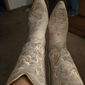 Circle G Cream Embroidered Heeled Boots